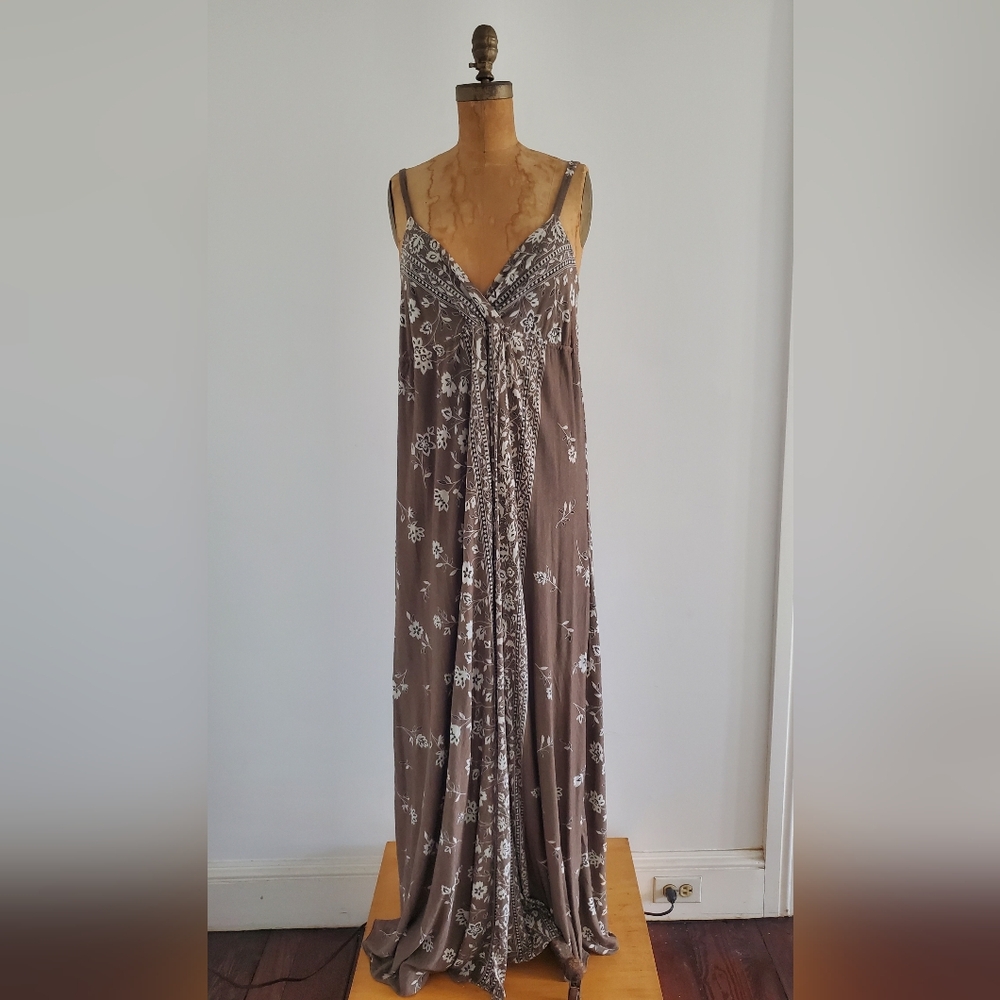 Testament Sleeveless Maxi Dress with Plunging Neckline, Brown/white, Size M, NWT